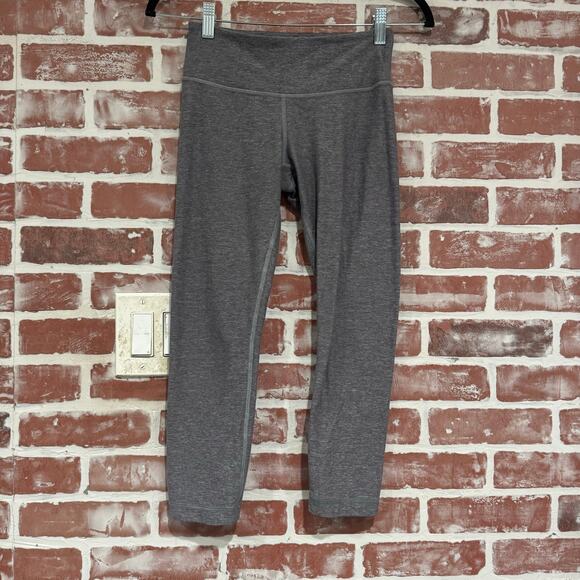 Lululemon Wunder Under Crop Leggings in Heathered Gray, size 4 EUC - Picture 1 of 10